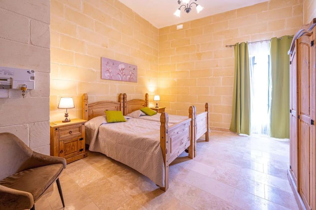 Tal-andar Kerċem